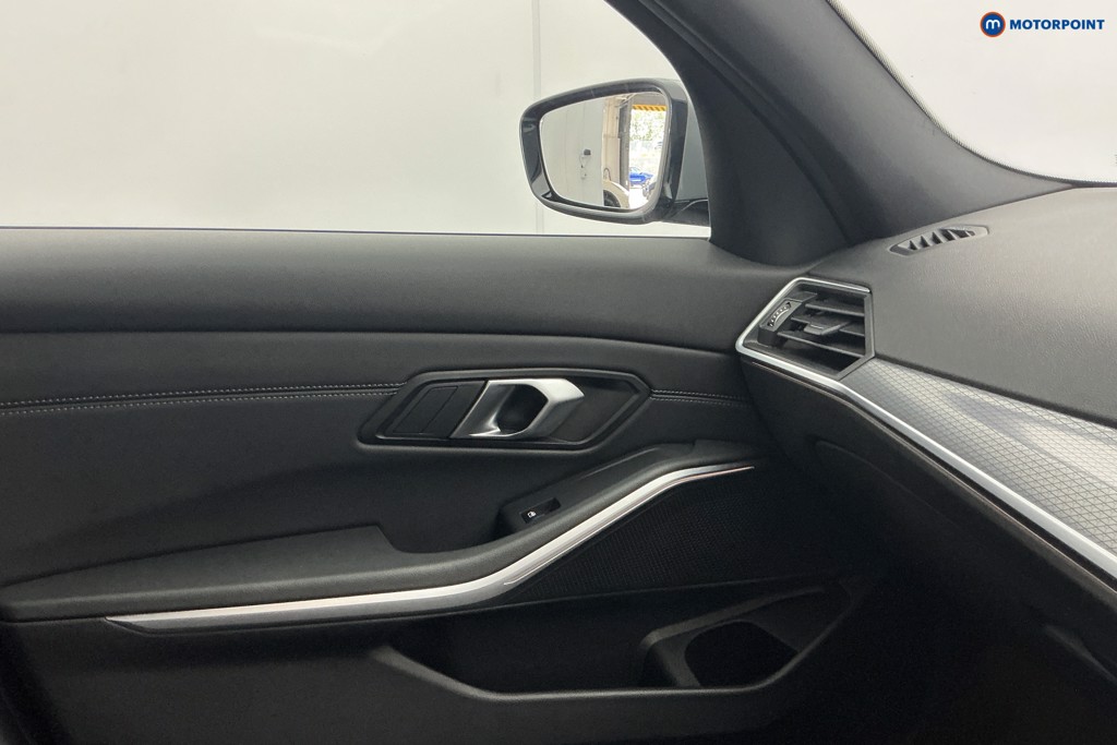 BMW 3 Series M Sport Automatic Petrol Saloon - Stock Number (1673555) - 18th supplementary image