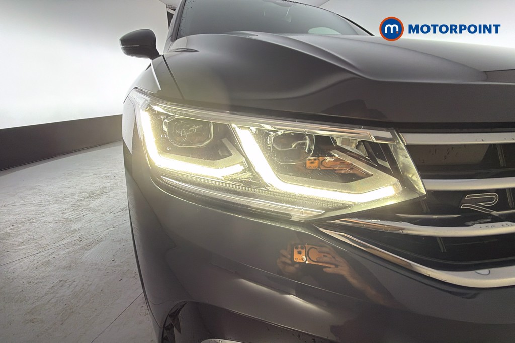 Volkswagen Tiguan R-Line Automatic Petrol SUV - Stock Number (1673725) - 44th supplementary image