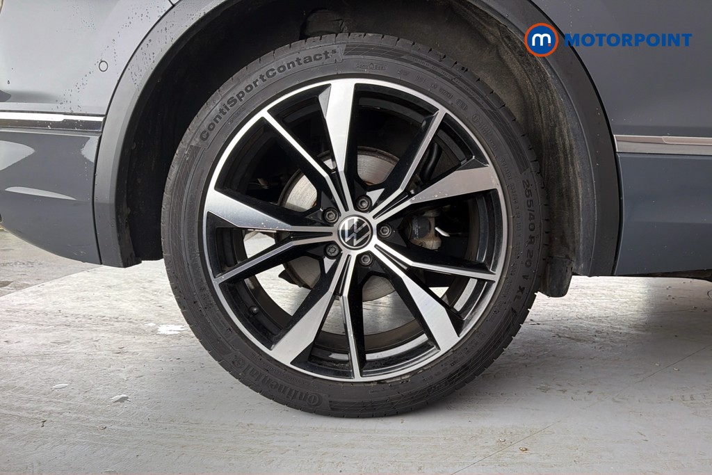 Volkswagen Tiguan R-Line Automatic Petrol SUV - Stock Number (1673725) - 49th supplementary image