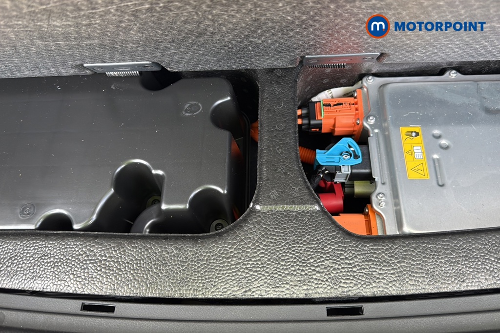 Chery Tiggo 8 Summit Automatic Petrol Plug-In Hybrid SUV - Stock Number (1674137) - 33rd supplementary image