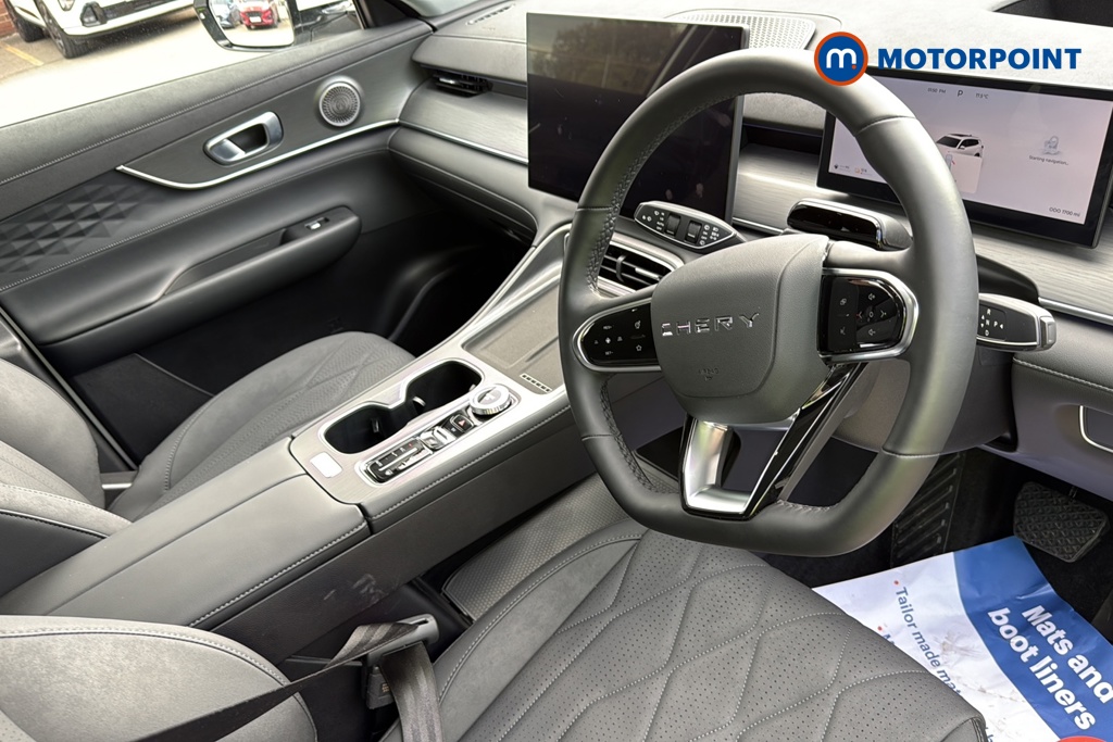 Chery Tiggo 8 Summit Automatic Petrol Plug-In Hybrid SUV - Stock Number (1674137) - 1st supplementary image