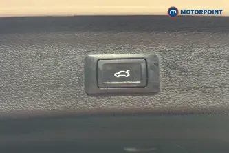 Audi Q3 S Line Automatic Diesel SUV - Stock Number (1674356) - 35th supplementary image