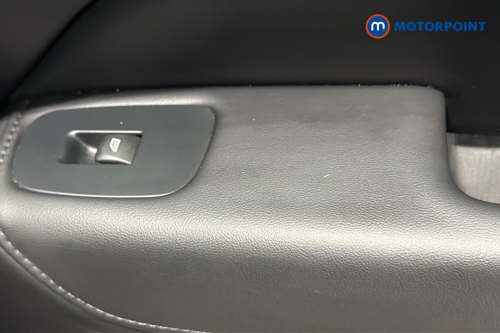 Volvo Xc60 Plus Automatic Petrol SUV - Stock Number (1674361) - 993rd supplementary image