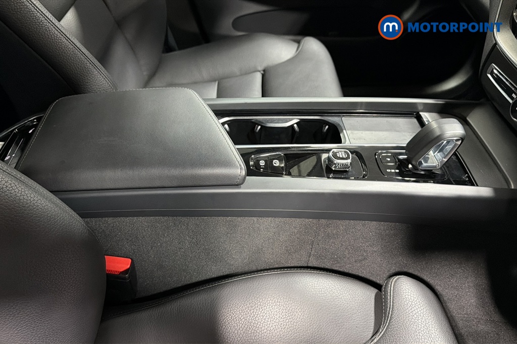 Volvo Xc60 Plus Automatic Petrol SUV - Stock Number (1674361) - 15th supplementary image