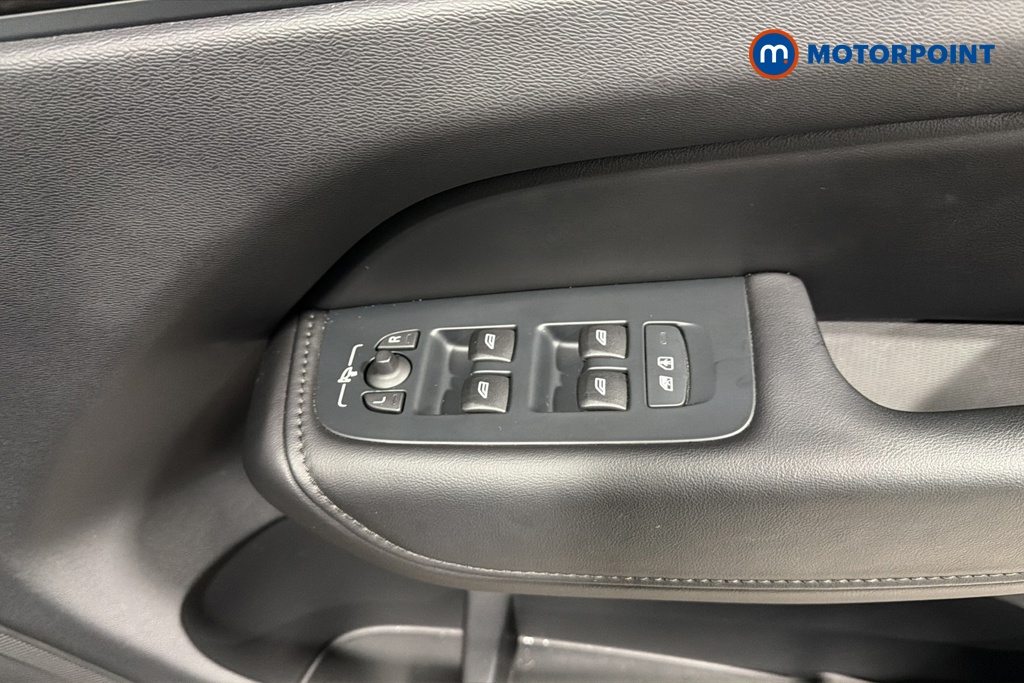 Volvo Xc60 Plus Automatic Petrol SUV - Stock Number (1674361) - 19th supplementary image