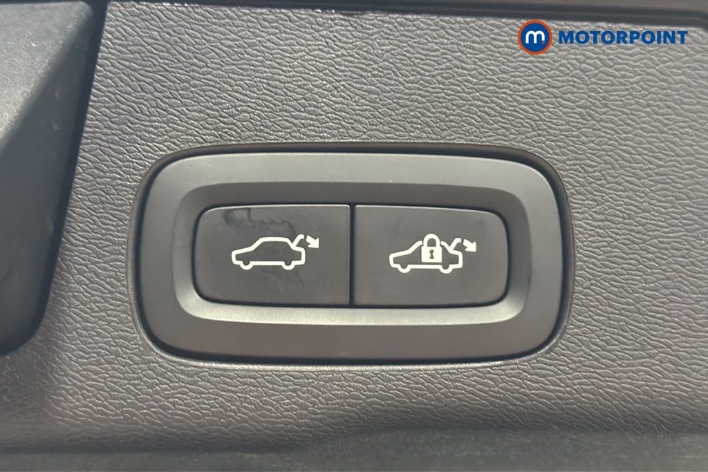 Volvo Xc60 Plus Automatic Petrol SUV - Stock Number (1674361) - 35th supplementary image