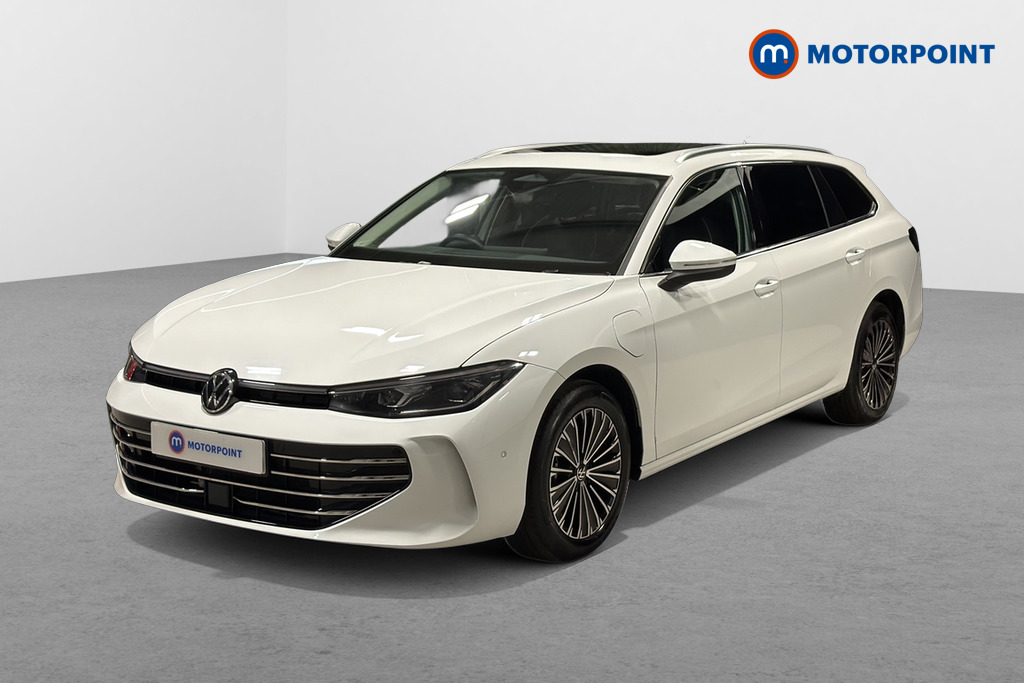 Volkswagen Passat Elegance Automatic Petrol Plug-In Hybrid Estate - Stock Number (1674554) - Passenger side front corner
