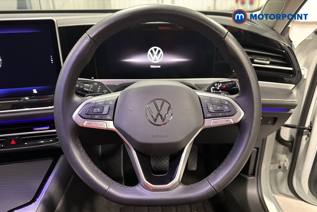 Volkswagen Passat Elegance Automatic Petrol Plug-In Hybrid Estate - Stock Number (1674554) - 2nd supplementary image