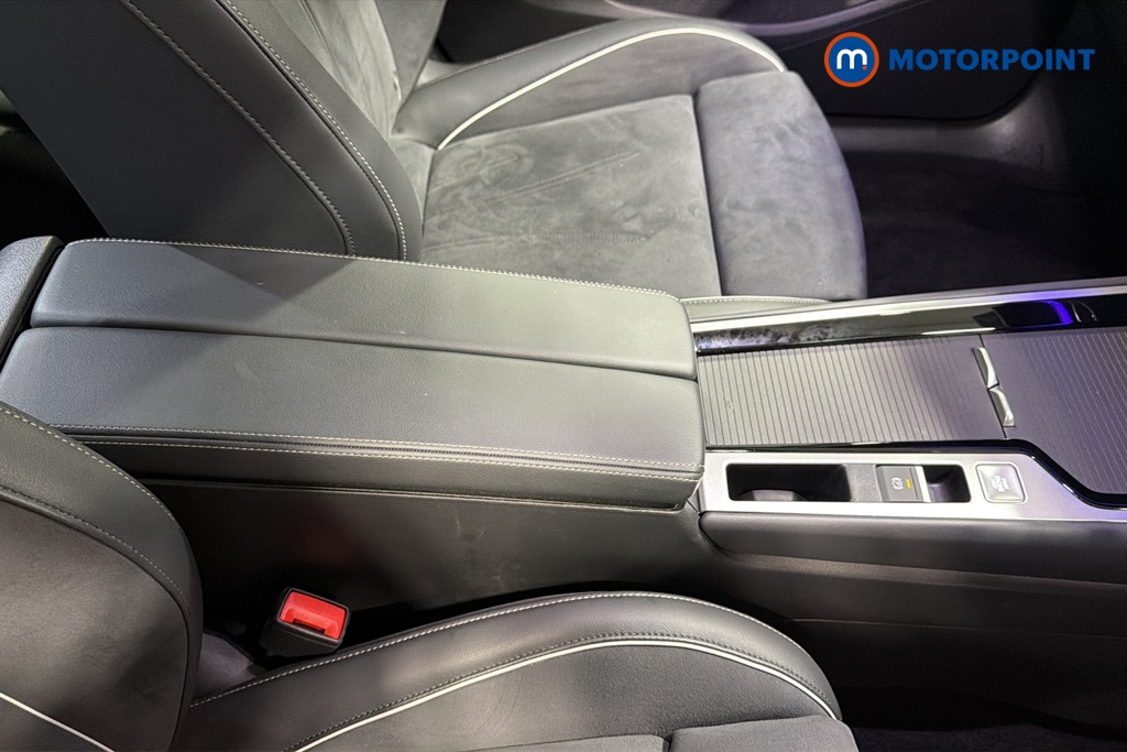 Volkswagen Passat Elegance Automatic Petrol Plug-In Hybrid Estate - Stock Number (1674554) - 15th supplementary image