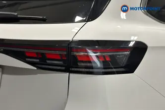 Volkswagen Passat Elegance Automatic Petrol Plug-In Hybrid Estate - Stock Number (1674554) - 36th supplementary image