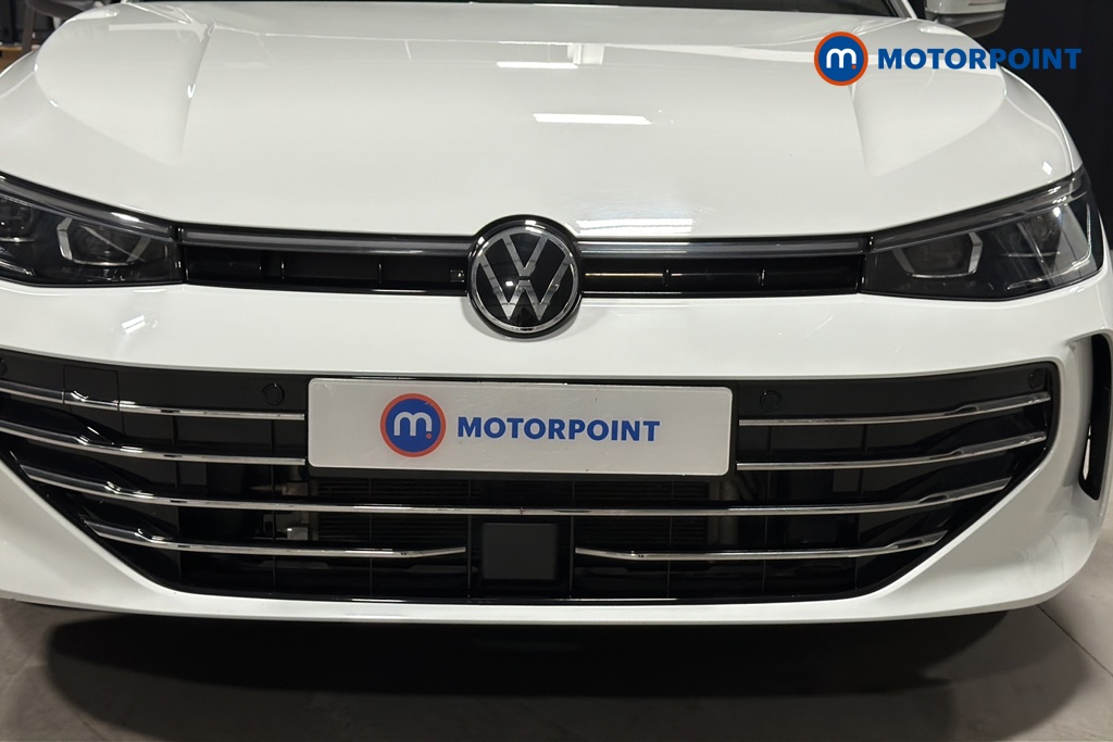 Volkswagen Passat Elegance Automatic Petrol Plug-In Hybrid Estate - Stock Number (1674554) - 43rd supplementary image