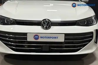 Volkswagen Passat Elegance Automatic Petrol Plug-In Hybrid Estate - Stock Number (1674554) - 43rd supplementary image