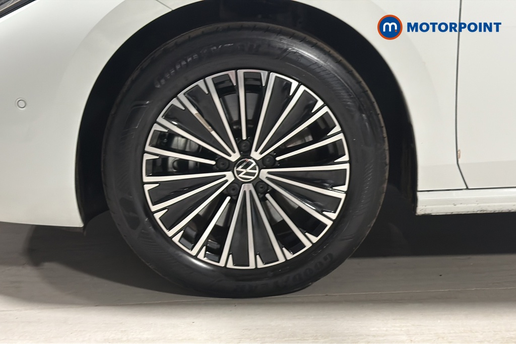 Volkswagen Passat Elegance Automatic Petrol Plug-In Hybrid Estate - Stock Number (1674554) - 44th supplementary image