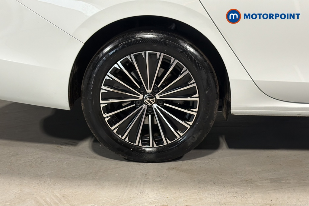 Volkswagen Passat Elegance Automatic Petrol Plug-In Hybrid Estate - Stock Number (1674554) - 46th supplementary image