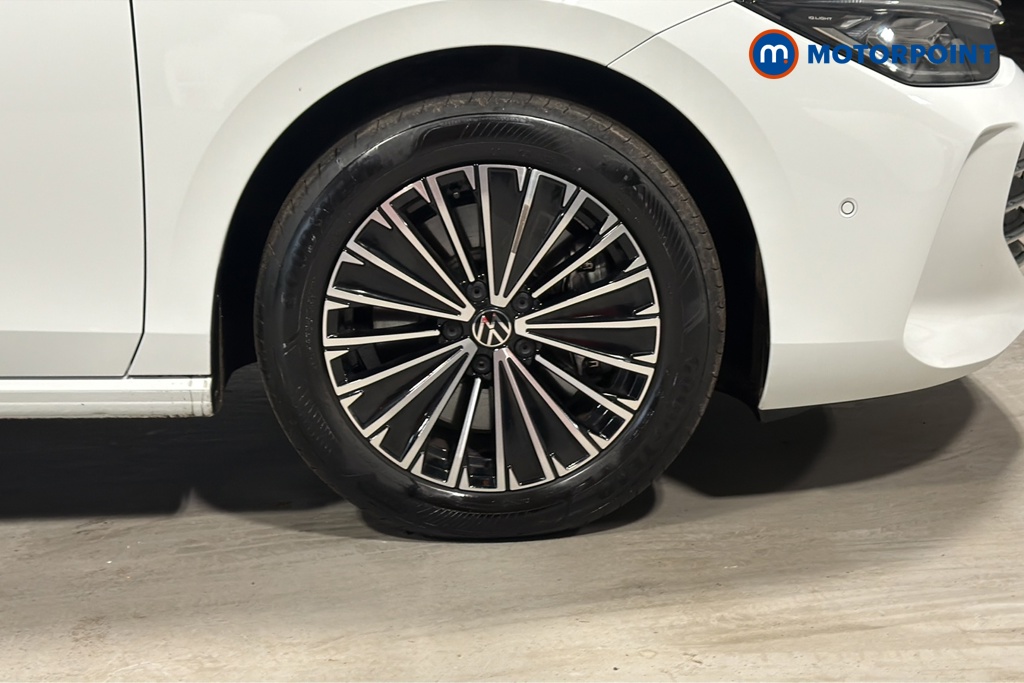 Volkswagen Passat Elegance Automatic Petrol Plug-In Hybrid Estate - Stock Number (1674554) - 47th supplementary image