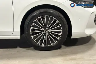 Volkswagen Passat Elegance Automatic Petrol Plug-In Hybrid Estate - Stock Number (1674554) - 47th supplementary image