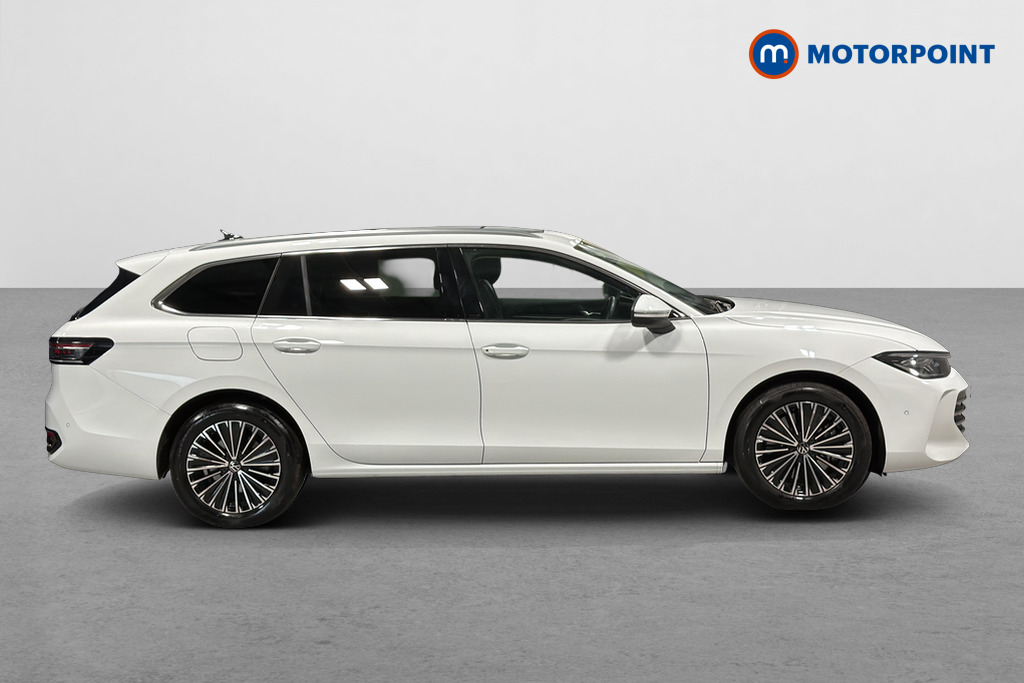 Volkswagen Passat Elegance Automatic Petrol Plug-In Hybrid Estate - Stock Number (1674554) - Passenger side