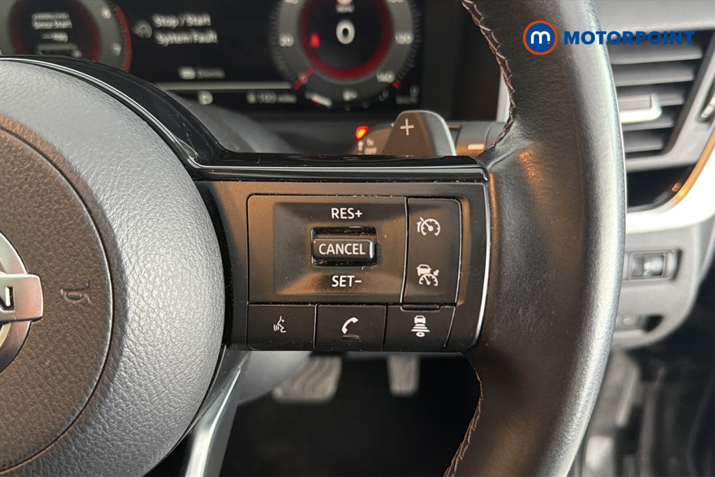 Nissan Qashqai N-Connecta Automatic Petrol SUV - Stock Number (1674696) - 3rd supplementary image