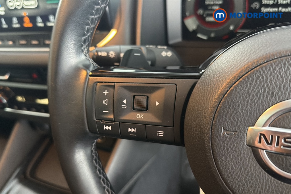 Nissan Qashqai N-Connecta Automatic Petrol SUV - Stock Number (1674696) - 4th supplementary image
