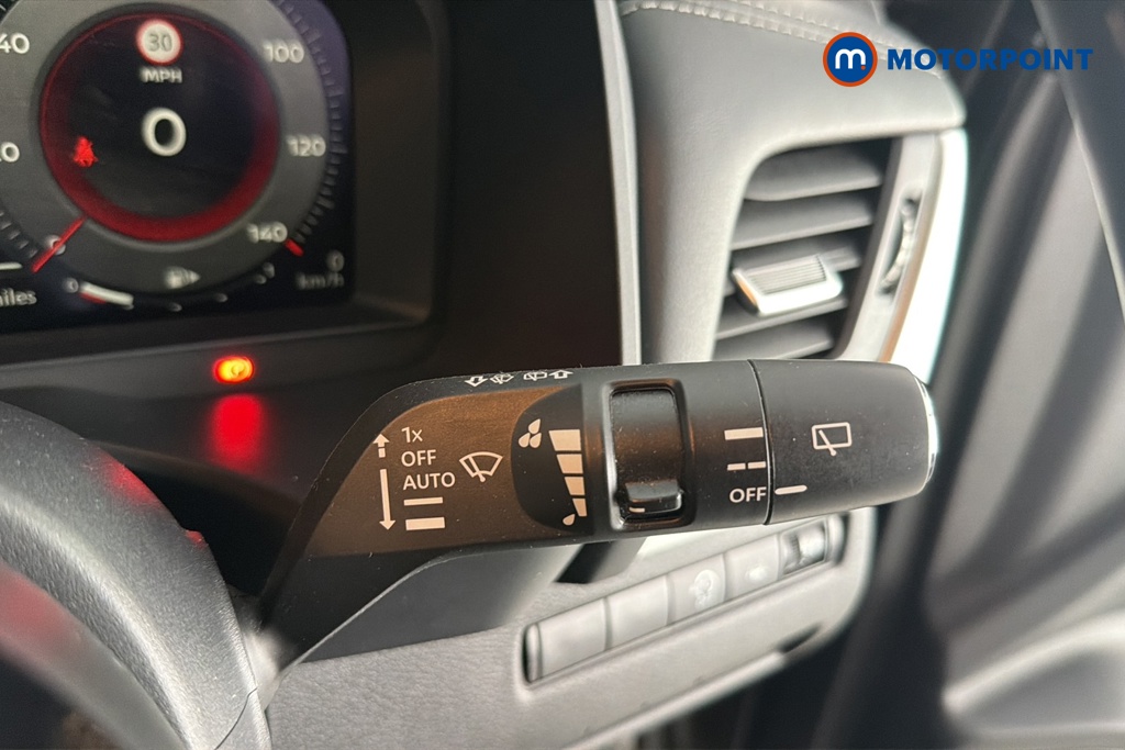 Nissan Qashqai N-Connecta Automatic Petrol SUV - Stock Number (1674696) - 6th supplementary image