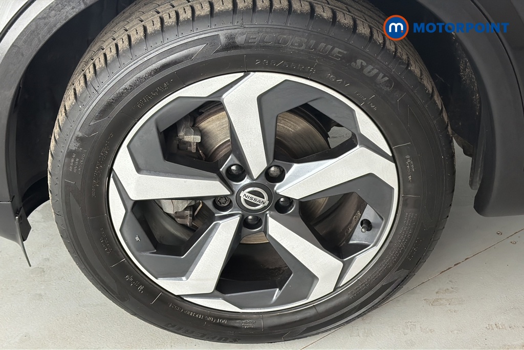 Nissan Qashqai N-Connecta Automatic Petrol SUV - Stock Number (1674696) - 44th supplementary image
