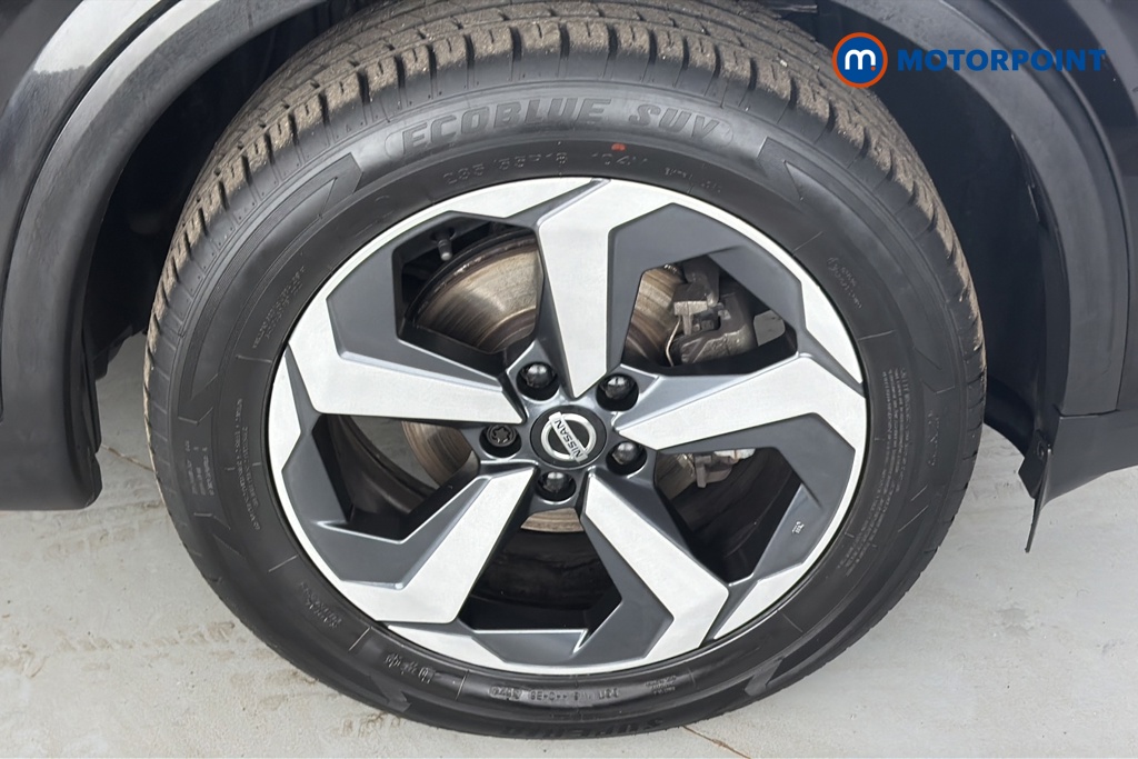 Nissan Qashqai N-Connecta Automatic Petrol SUV - Stock Number (1674696) - 47th supplementary image