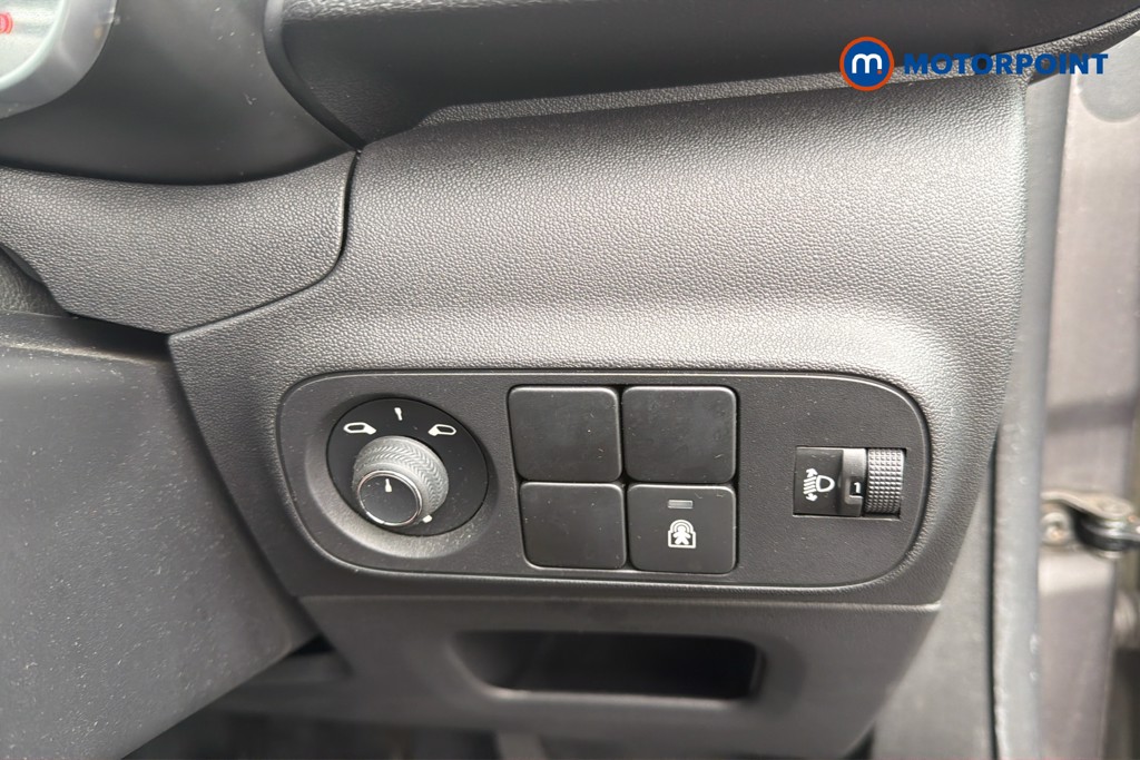 Citroen C3 Shine Plus Manual Petrol Hatchback - Stock Number (1674902) - 16th supplementary image