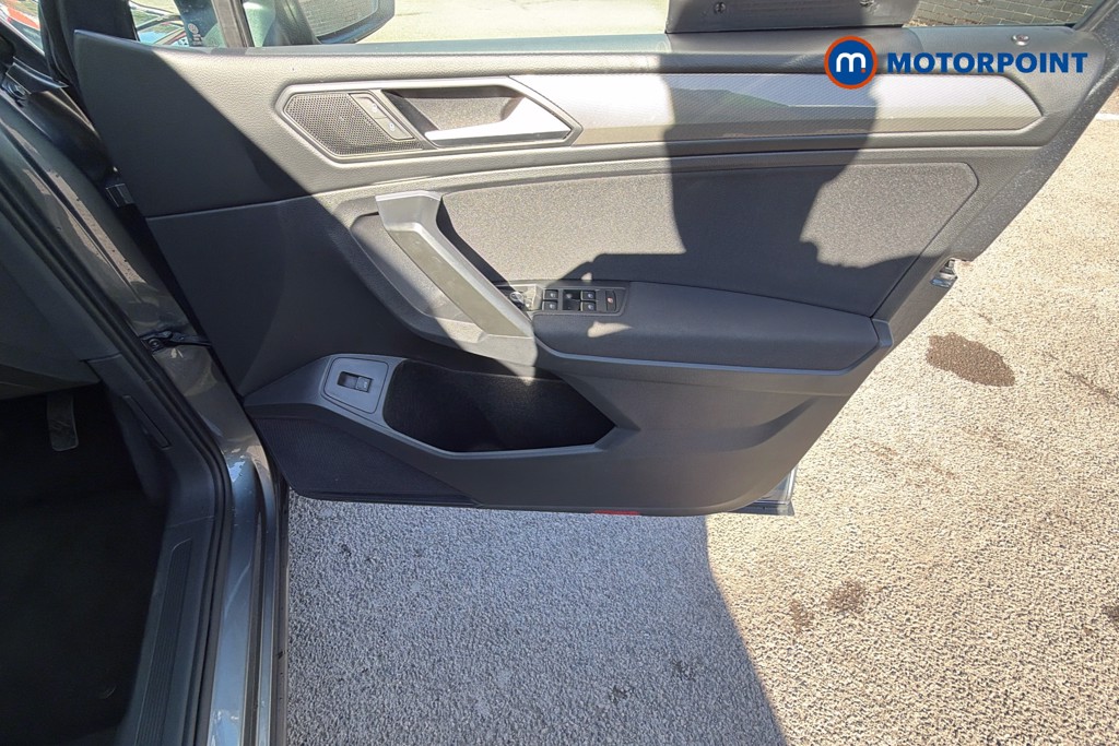 Volkswagen Tiguan Allspace Life Manual Petrol SUV - Stock Number (1675093) - 4th supplementary image