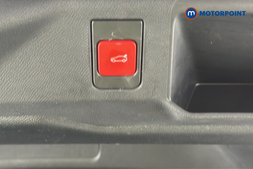 Peugeot 5008 GT Automatic Petrol SUV - Stock Number (1675617) - 993rd supplementary image