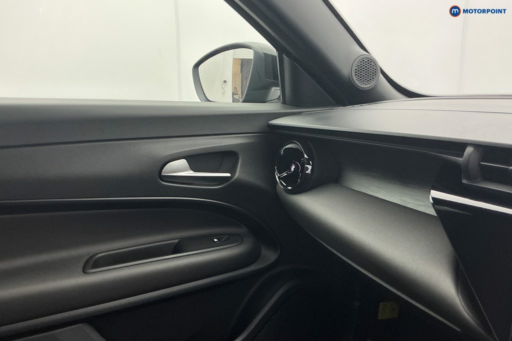 Alfa Romeo Junior Speciale Automatic Electric SUV - Stock Number (1676077) - 20th supplementary image