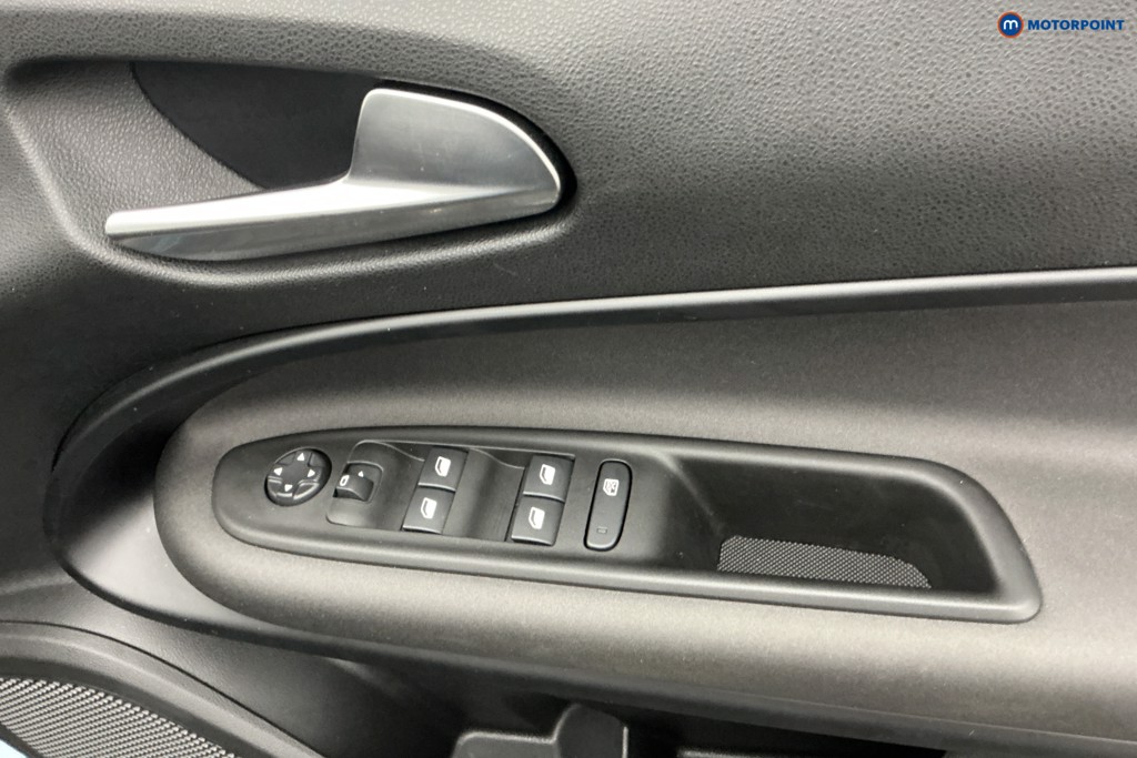 Alfa Romeo Junior Speciale Automatic Electric SUV - Stock Number (1676077) - 26th supplementary image