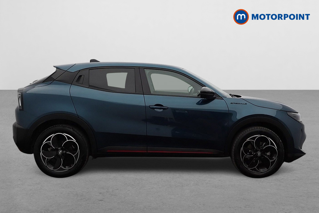 Alfa Romeo Junior Speciale Automatic Electric SUV - Stock Number (1676077) - Drivers side