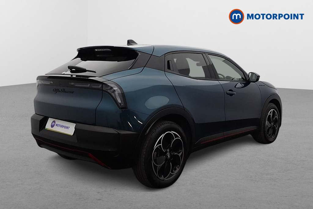 Alfa Romeo Junior Speciale Automatic Electric SUV - Stock Number (1676077) - Drivers side rear corner