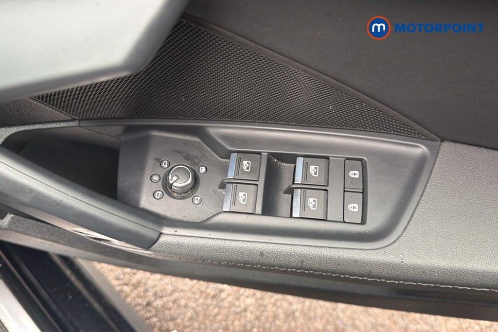 Audi A3 S Line Manual Petrol Hatchback - Stock Number (1676181) - 4th supplementary image