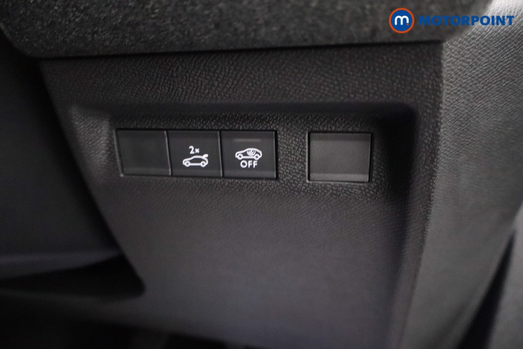 Vauxhall Grandland Ultimate Automatic Petrol SUV - Stock Number (1676183) - 8th supplementary image