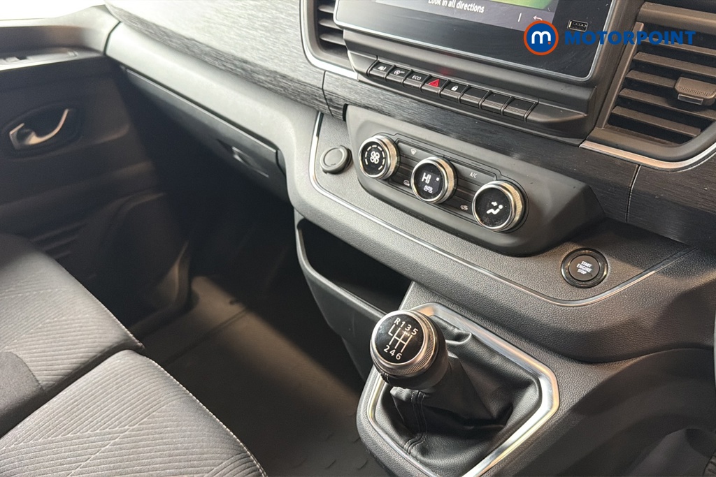 Renault Trafic Extra Sport Manual Diesel Panel Van - Stock Number (1676233) - 15th supplementary image