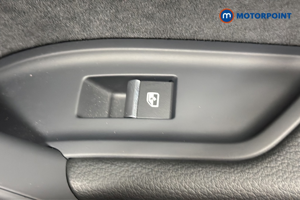 Audi Q5 S Line Automatic Petrol Plug-In Hybrid SUV - Stock Number (1676341) - 993rd supplementary image