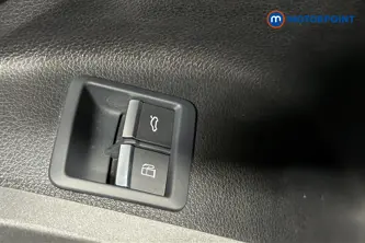 Audi Q5 S Line Automatic Petrol Plug-In Hybrid SUV - Stock Number (1676341) - 994th supplementary image