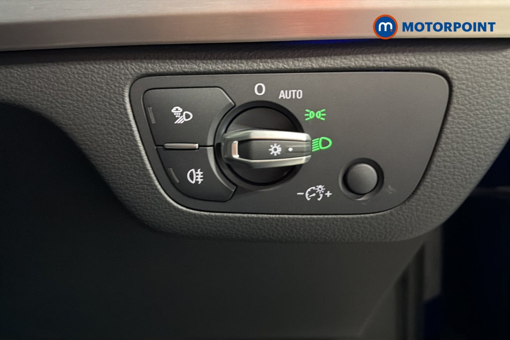 Audi Q5 S Line Automatic Petrol Plug-In Hybrid SUV - Stock Number (1676341) - 11th supplementary image
