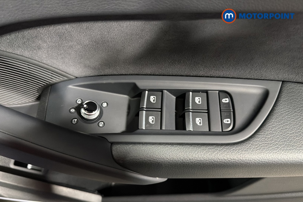 Audi Q5 S Line Automatic Petrol Plug-In Hybrid SUV - Stock Number (1676341) - 19th supplementary image