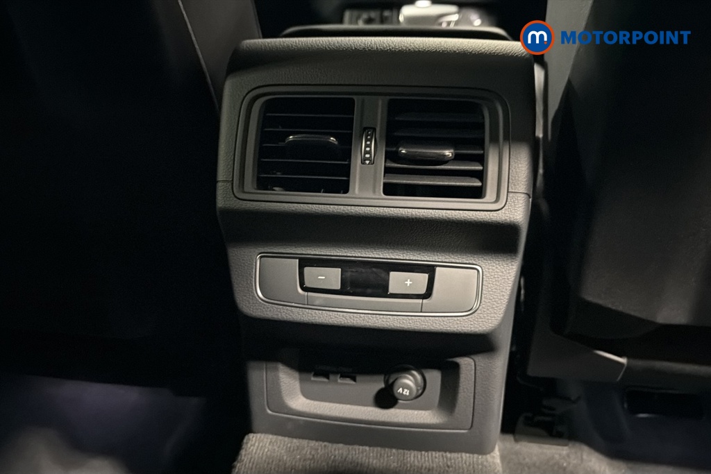 Audi Q5 S Line Automatic Petrol Plug-In Hybrid SUV - Stock Number (1676341) - 28th supplementary image