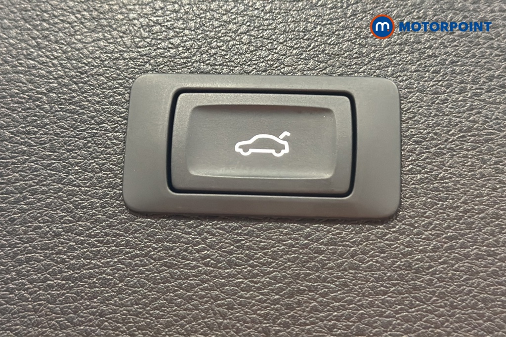 Audi Q5 S Line Automatic Petrol Plug-In Hybrid SUV - Stock Number (1676341) - 35th supplementary image