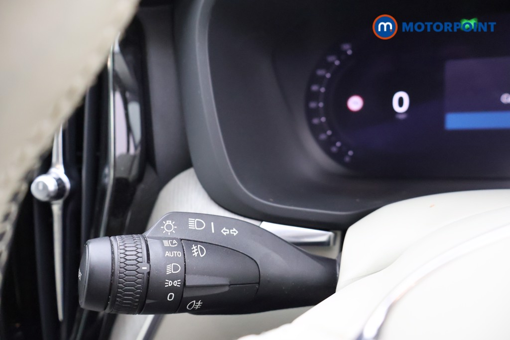 Volvo Xc60 Plus Automatic Petrol Plug-In Hybrid SUV - Stock Number (1676517) - 5th supplementary image