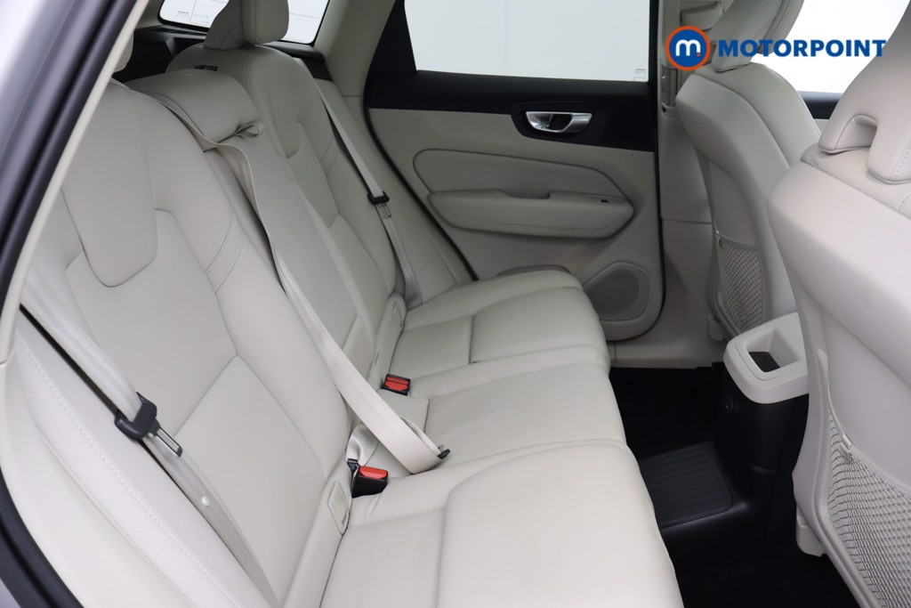 Volvo Xc60 Plus Automatic Petrol Plug-In Hybrid SUV - Stock Number (1676517) - 18th supplementary image
