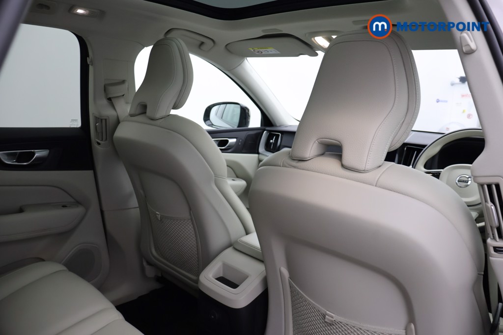 Volvo Xc60 Plus Automatic Petrol Plug-In Hybrid SUV - Stock Number (1676517) - 20th supplementary image