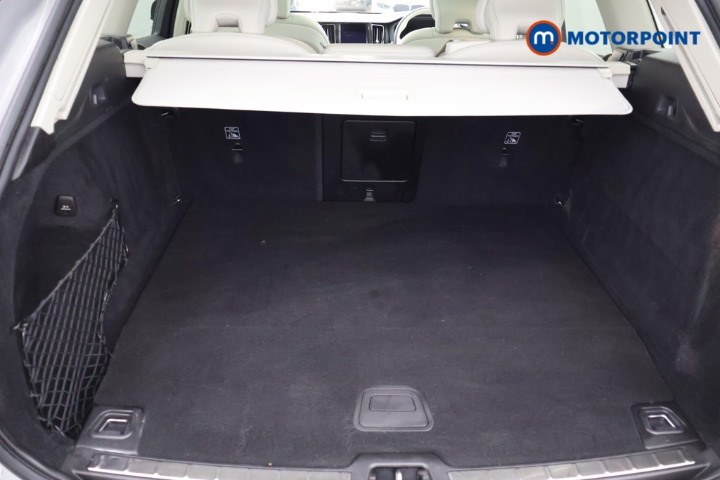 Volvo Xc60 Plus Automatic Petrol Plug-In Hybrid SUV - Stock Number (1676517) - 25th supplementary image