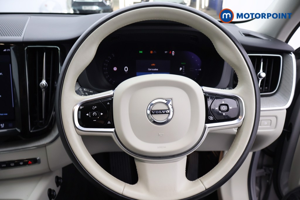Volvo Xc60 Plus Automatic Petrol Plug-In Hybrid SUV - Stock Number (1676517) - 1st supplementary image
