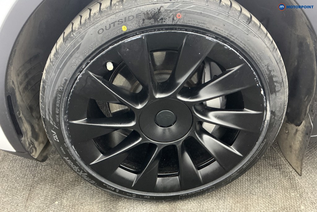 Tesla Model Y Long Range Automatic Electric SUV - Stock Number (1676602) - 37th supplementary image