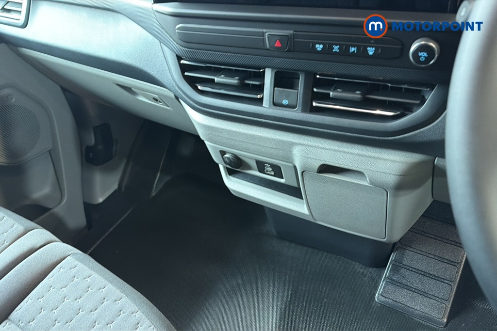 Ford Transit Custom Limited Automatic Electric Panel Van - Stock Number (1676639) - 15th supplementary image