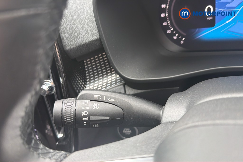 Volvo Xc40 Plus Automatic Petrol SUV - Stock Number (1676647) - 12th supplementary image